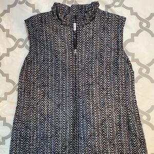 Croft & Barrow vest size XL